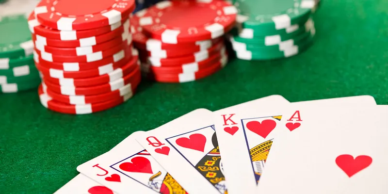 Poker là top 5 game bài ăn tiền hot phổ biến ở Việt Nam 